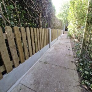 picket fencing by Manders Fencing & Gardening Services Nottingham traditional picket fencing Nottingham